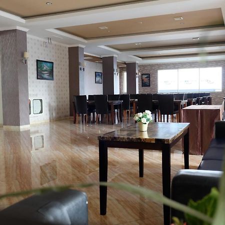 Pacific Hotel Амбон Экстерьер фото