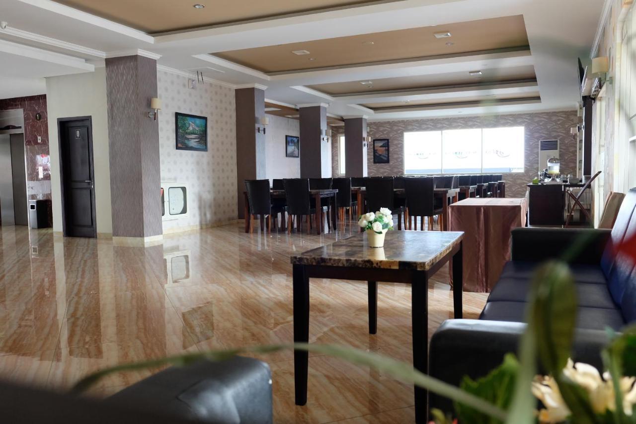 Pacific Hotel Амбон Экстерьер фото